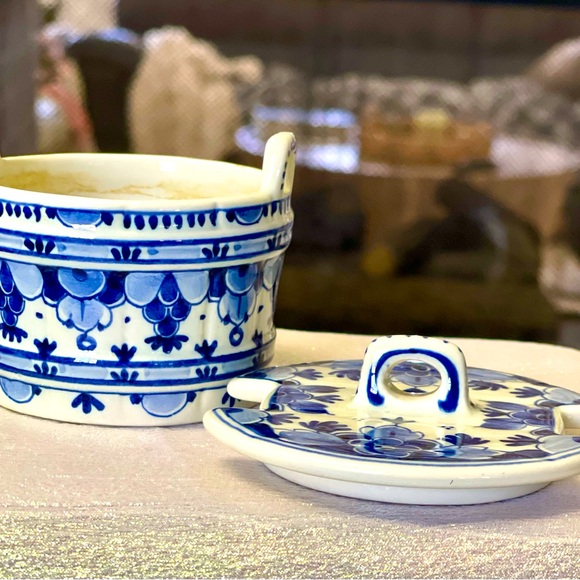 Delft Glazed Butter cup Porcelain, Hand Painted By S Dessons Blue & White Floral - Picture 3 of 8